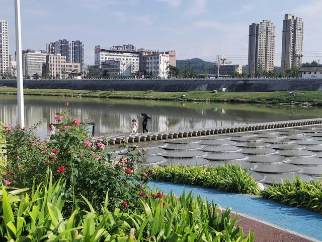 青泥河畔遇美景