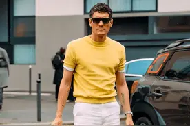 男人上了年纪，还是穿T恤帅气，谨记“3穿3不穿”，更洋气减龄图片