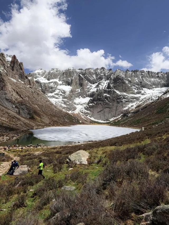 一踩油门，赴莲宝叶则的风景与自由之约