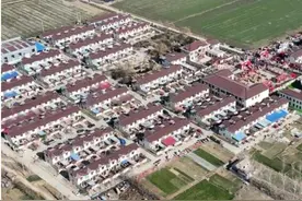 村民“拉呱” 宿迁光明村里的“幸福事”图片