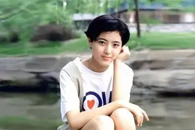 “中戏96级校花”曾黎，三段恋情无疾而终，如今48岁的她孑然一身图片