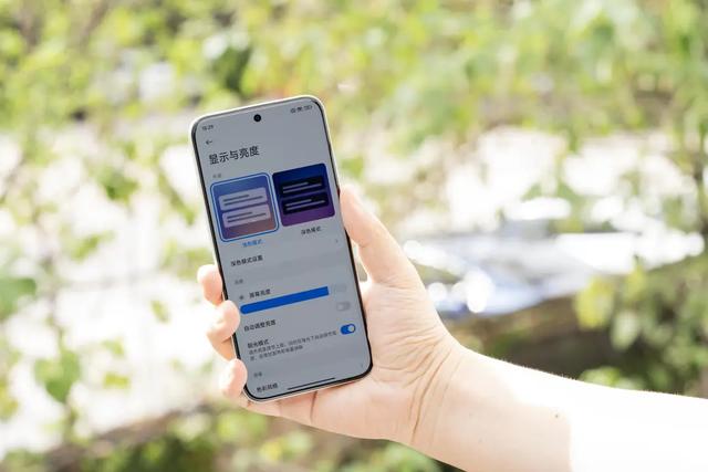 REDMI Note 15 Pro+测评：耐用与精致全都要