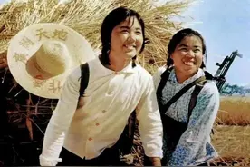 罕见老照片：70年代农村人的生活水平，原来是这个样子！图片