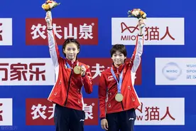 陈芋汐全红婵“分手”！决战10米台夺冠，红姐等复仇，CCTV5直播图片