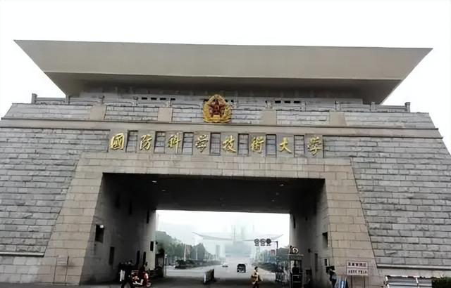 性能高出1000倍！中国北斗被某国电磁干扰，他成功破解助北斗建成