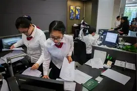 新一轮“下岗潮”来了，四个行业可能面临失业，早了解早受益图片