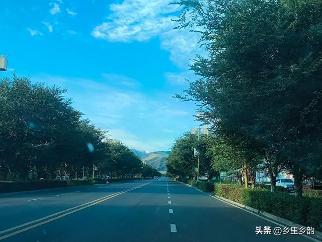 用图片记录乡村：新疆奇台半截沟镇，一个藏着“瑞士风光”的地方