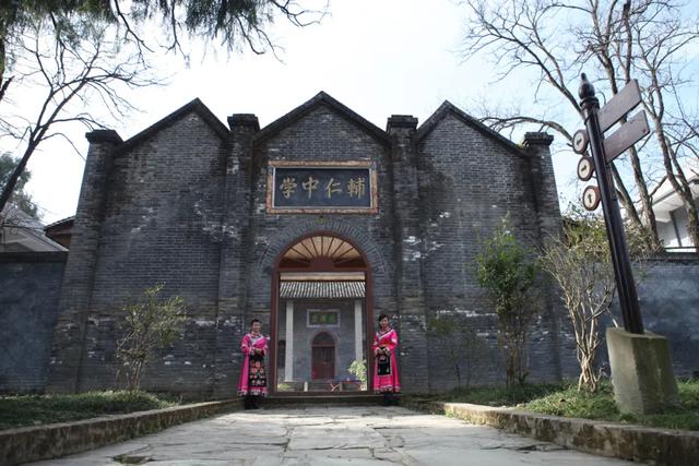 筑牢法治根基,让古镇延续历史记忆