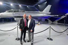台湾首架全新F-16V在美下线，比台军魔改版先进，两版有重大不同图片