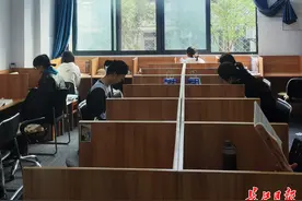 在考研寄宿中心备考的年轻人，有人已住了两年多图片
