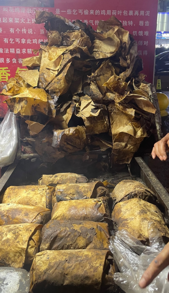 别只盯着不夜城！清明去西安，早上5点半的大雁塔才是真长安