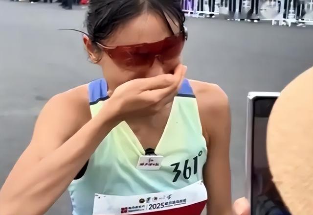 辞职仅2天，好友曝最快女护士下步计划	，田协除名风波已真相大白