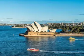 最新！2025年澳洲留学各大费用曝光！究竟有多贵？50w都不够花？图片