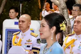 泰王室“甄嬛”重获封号高调回宫，与前侍女新妃成功会合？图片