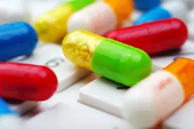 别胡乱买！提醒：头孢克洛与头孢克肟，一字之差，疗效天差地别图片