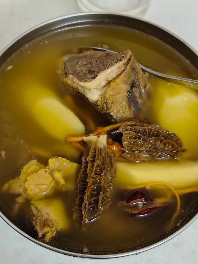 清补凉花胶排骨汤的做法大全 2026年清补凉花胶排骨汤的做法大全视频