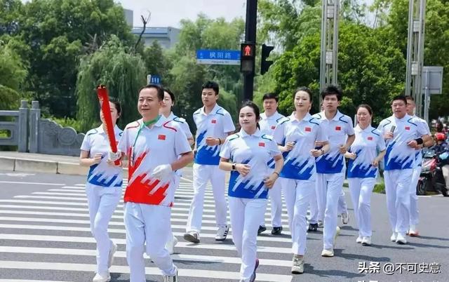 钱再多也买不回命！年仅46岁上海富豪余浪波去世，死因让人遗憾