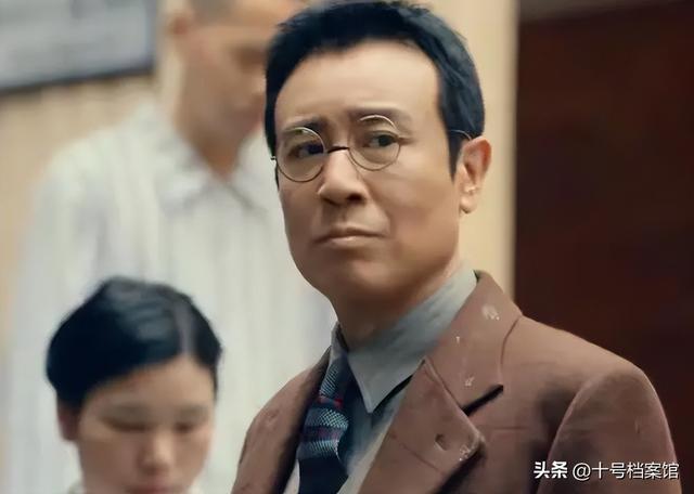 原来他们是夫妻，结婚多年不离不弃，如今靠着《沉默的荣耀》火了