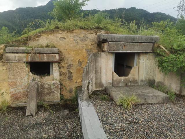 遵义新蒲：中桥水库“官坟”群