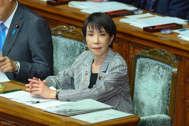 全世界都被高市早苗耍了，涉台言论只是一个幌子，真正目标曝光？