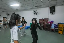 举办减重比赛、食堂门口放体重秤……湖北这些高校为了体重管理卷起来了！图片