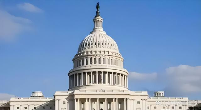 苹果为躲125%关税狂迁印度!这下傻眼：现在中国关税比印度还低