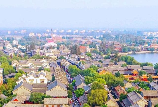 山东面积最小的地级市，比日照、威海还小，常住人口不足400万