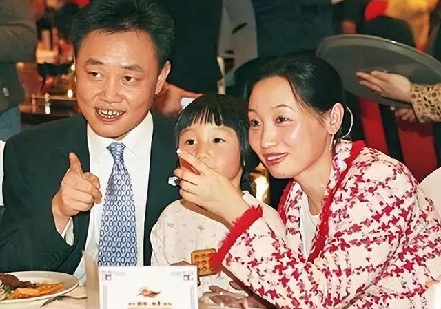 国家出手6位首富被抓！有些已入外籍，原因曝光，早该迎来这一天