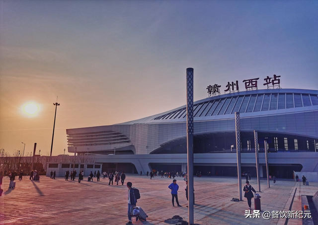 去江西旅游，发现美食前5名：南昌第5，九江第3，第1实至名归