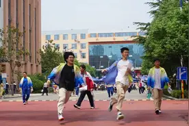 刚刚，日照中考结束！图片