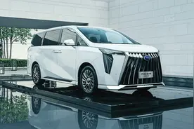 新车 | 售28.68万元，传祺M8宗师超级混动版上市，别克GL8陆尊同级图片