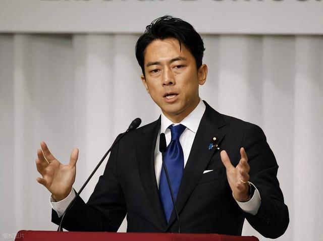 等不到“台湾有事”那天了！中俄三面围琉球，高市慌忙求见特朗普