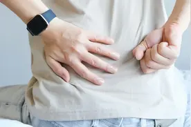 久坐和低头免不了，那就这样保护脊柱吧图片