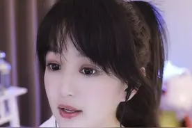 又跑一个！文儿愿意以8000W续约费留在YY，结果被平台无情抛弃！图片