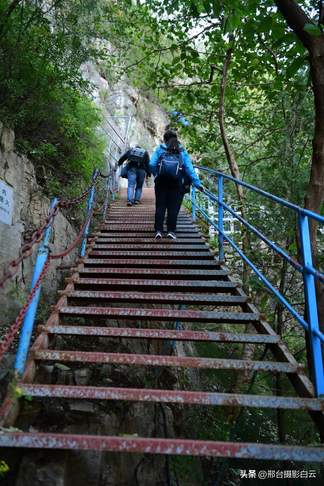 邢台天梯山：秋色美景入画来