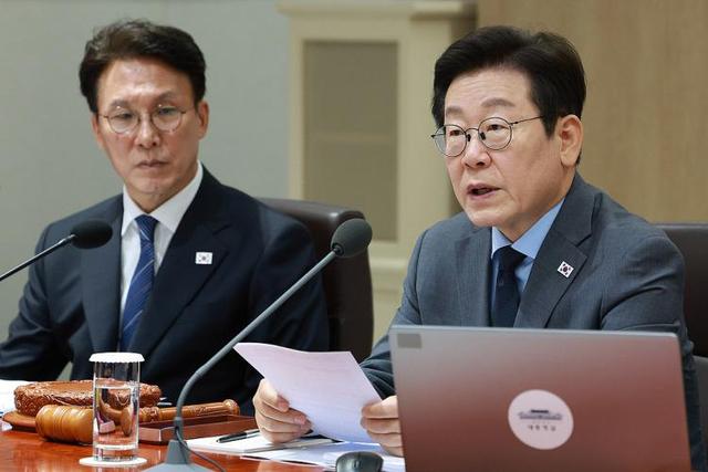 韩国外长离开北京当天，李在明宣布“选美国”	，想让中国别太计较