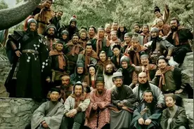 调侃 | 大龄剩男互助养老靠谱不？可能会比较吓人图片