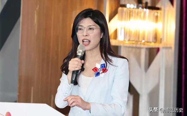 郑丽文又有大动作	，当着日媒的面、直接说出心里话，绿营瞬间炸锅