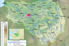 法国塞纳河概况图片