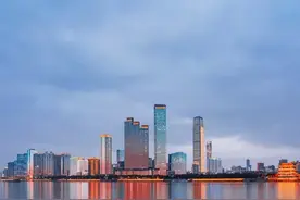 一首古诗一座城。最能代表湖南十四个地级市州的十四首诗词鉴赏图片