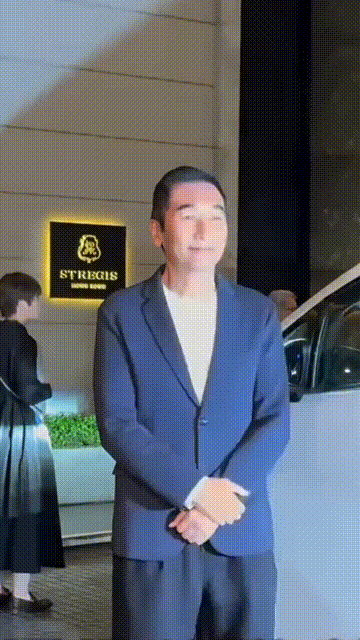 这一夜，傅鹏程成了杨受成的宾客，温碧霞很娇俏，吕良伟夫妻恩爱