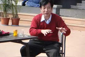 800人养300万条蛇！中国第一蛇村，蛇王靠它年收入千万图片