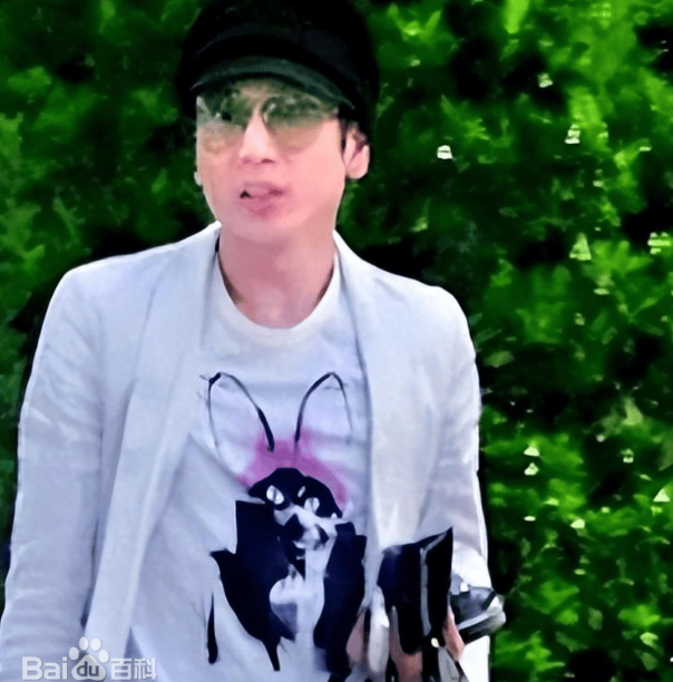 “京圈恶少”王烁：睡遍娱乐圈女星，殴打继母王艳，枪指刘涛老公