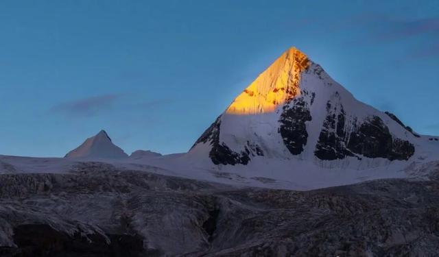 冬季西藏限定蓝冰盛宴！随手一拍都是绝美大片！