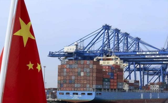 做好最坏打算！中国055大驱第2批加速，美媒：还有被美军扣船隐忧