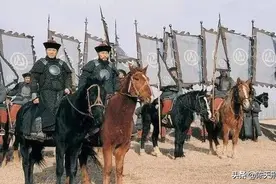 军队里是否能够取消排级，让连直接指挥各班？图片