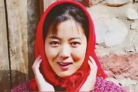 演员王茜华：我这辈子最正确的决定，就是45岁高龄为小丈夫生儿子图片