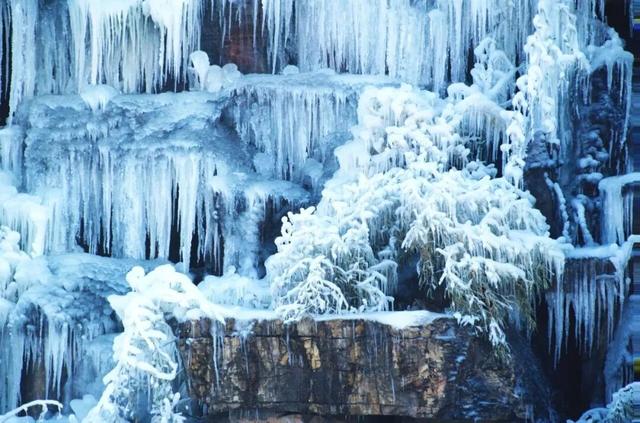 大雪至沂蒙，山水待君游