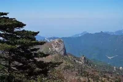 秦岭山脉，海拔超过2000米的山峰有哪些