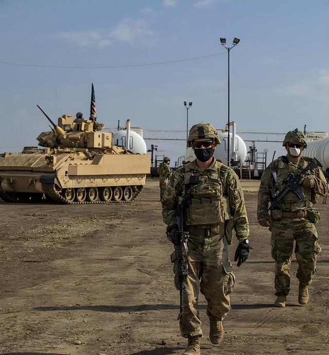 美国已入死局？12架轰炸机升空，齐射120枚导弹	，炸崩乌克兰电力